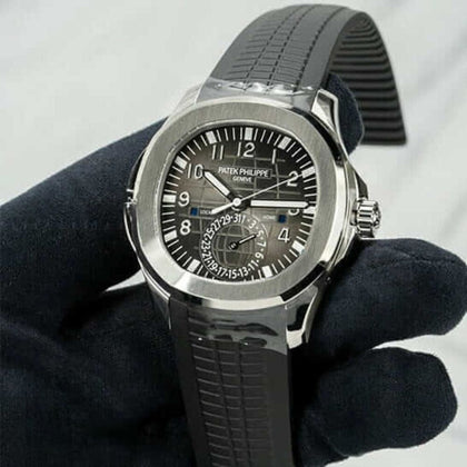 Patek Philippe Aquanaut "dual Time" Supreme